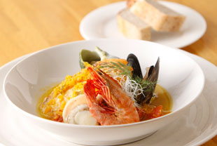 魚介類サフランスープ