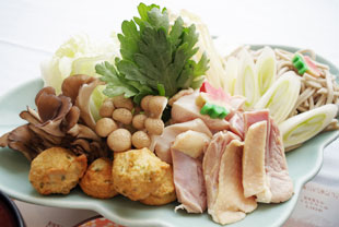 新得地鶏鍋 (プレミアム御膳)