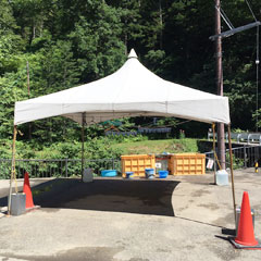 登山者用洗い場・物干し場