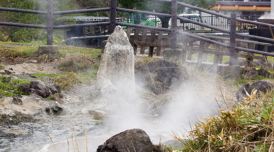 トムラウシ温泉噴泉塔